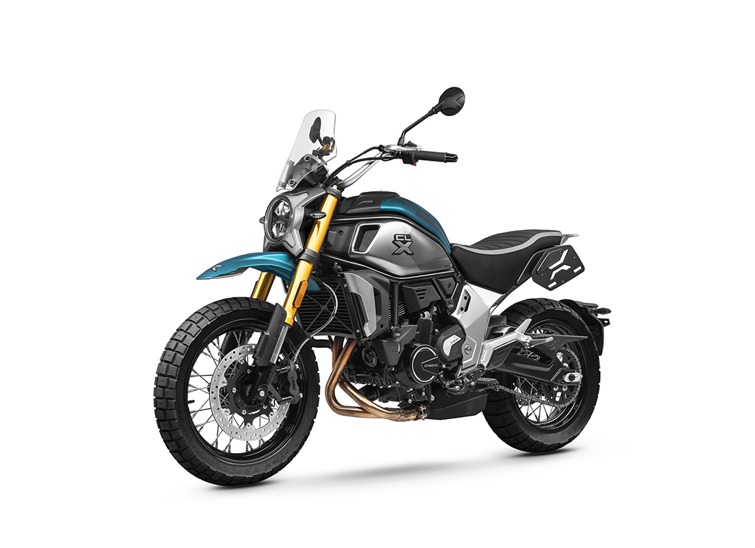 MY2023_700CL-X-ADVENTURE_Aurora-Blue_Left-45-1